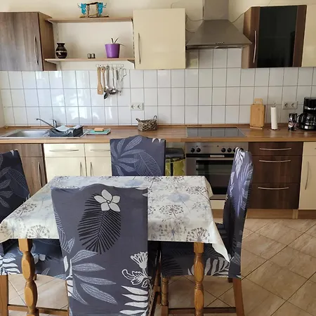 Mit Garten - 10 Minuten Von Templin *