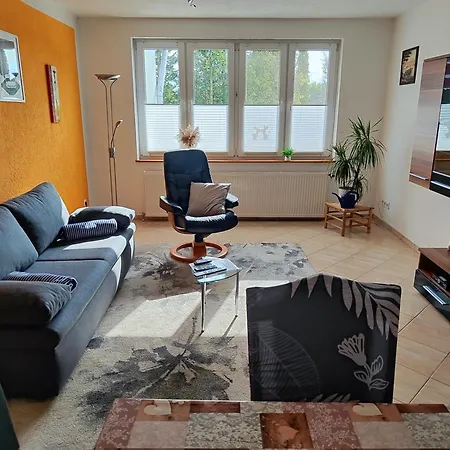 Apartament Mit Ueberdachter Terrasse Und Garten - 10 Minuten Von Templin Milmersdorf