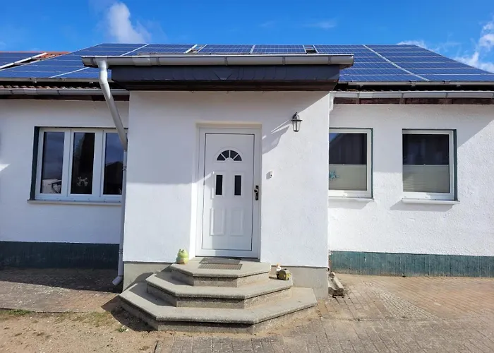 Mit Garten - 10 Minuten Von Templin